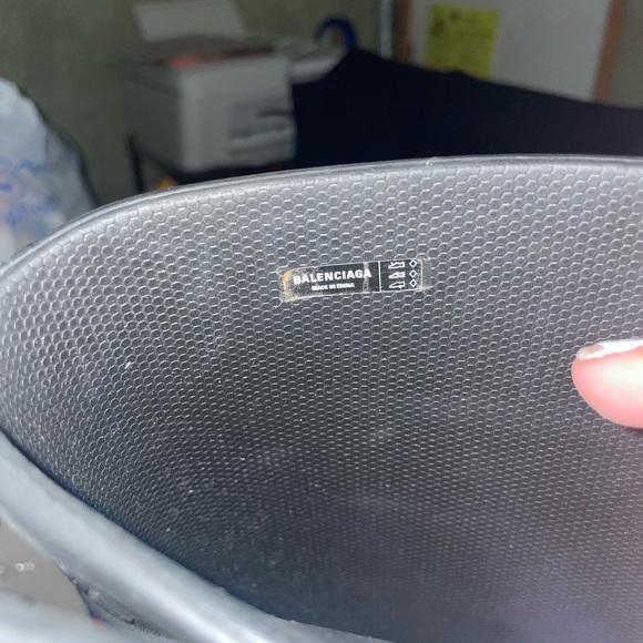 Balenciaga x Crocs Boots - Picture 5 of 11